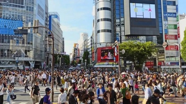 Aşırı sıcaklar can aldı! Binlerce kişi hastanelik oldu